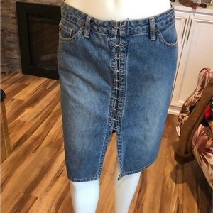 Cute and stylish denim skirt